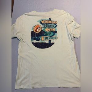 Buckee’s tshirt size large